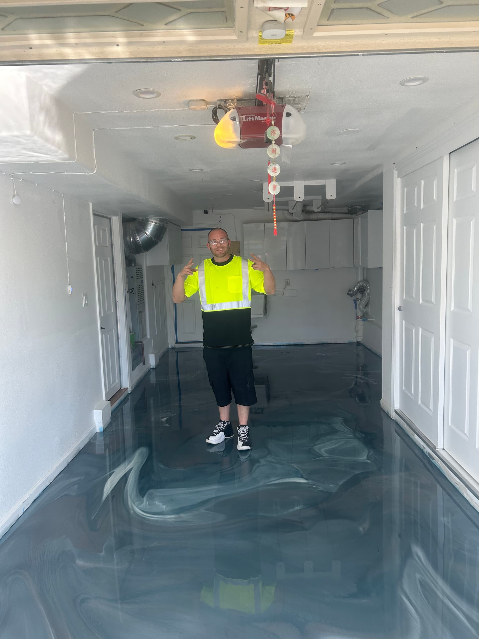 Gallery photos for Single Car Garage Gets a Stunning Metallic Epoxy Floor: Image #7