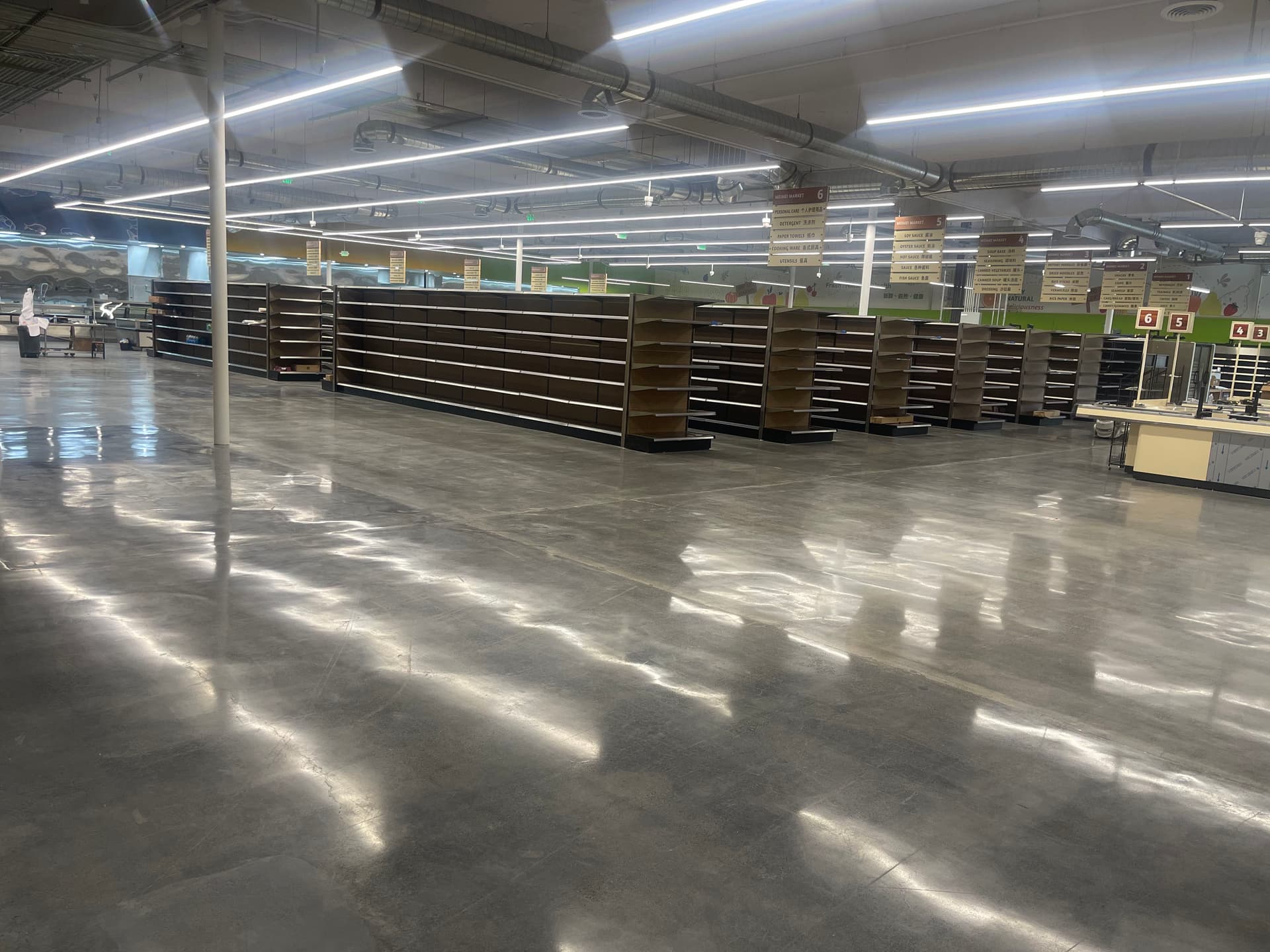 Gallery photos for Polished Concrete Floors That Work in Any Space: Image #4