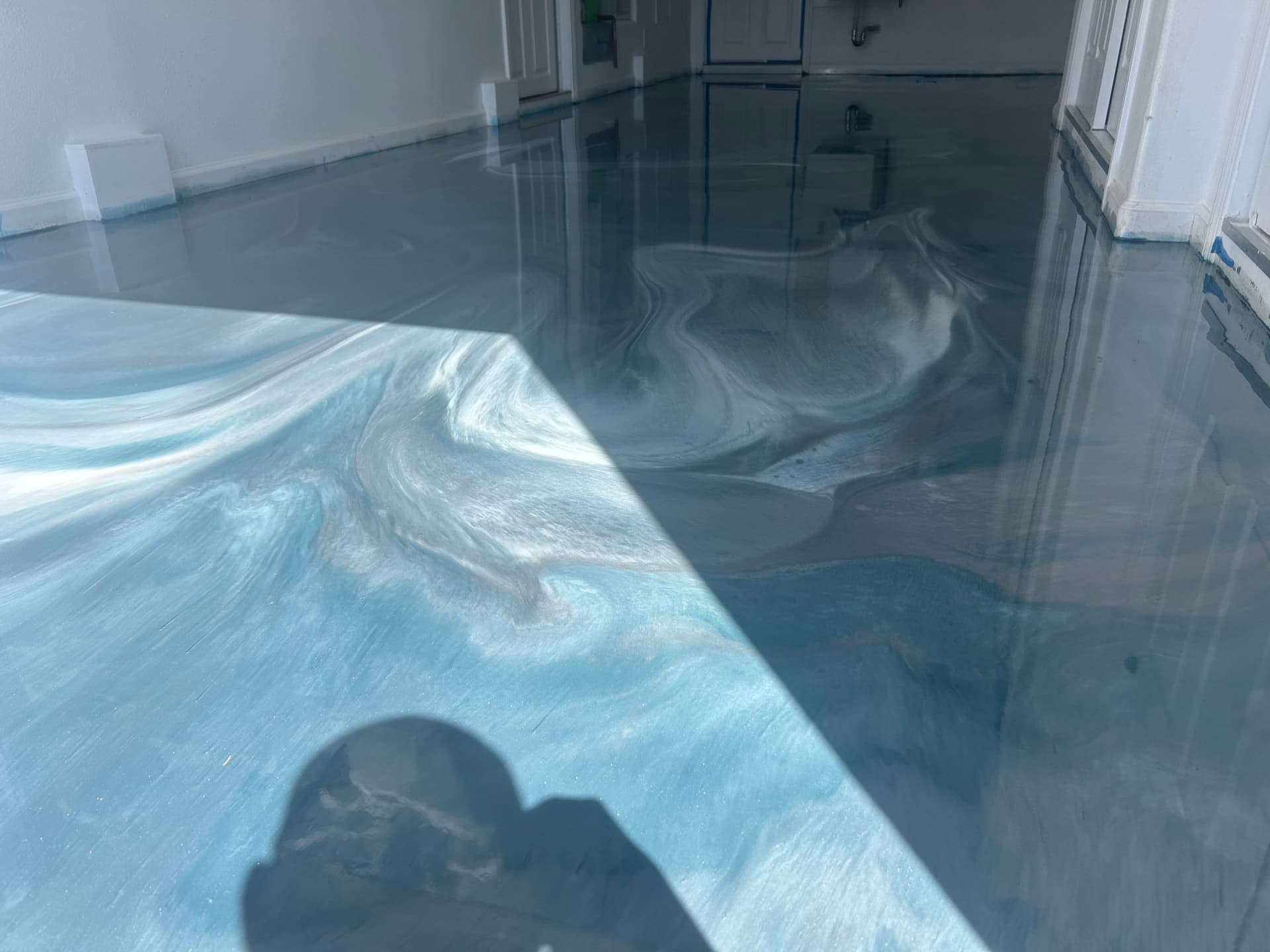 Gallery photos for Single Car Garage Gets a Stunning Metallic Epoxy Floor: Image #5