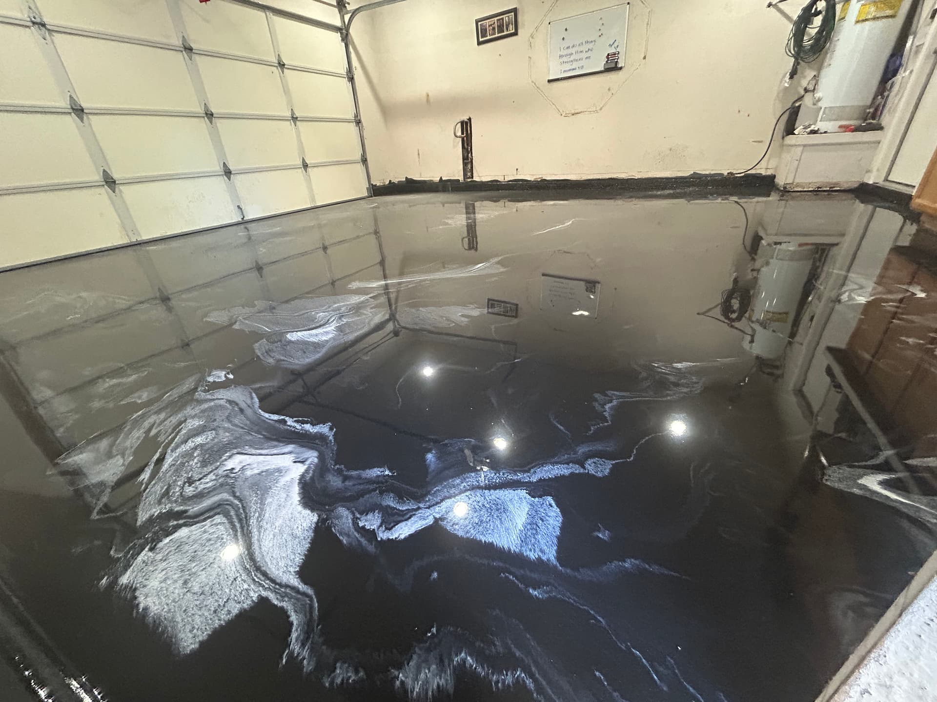 Gallery photos for Plain Concrete Garage Gets a High-Gloss Metallic Epoxy Floor: Image #5