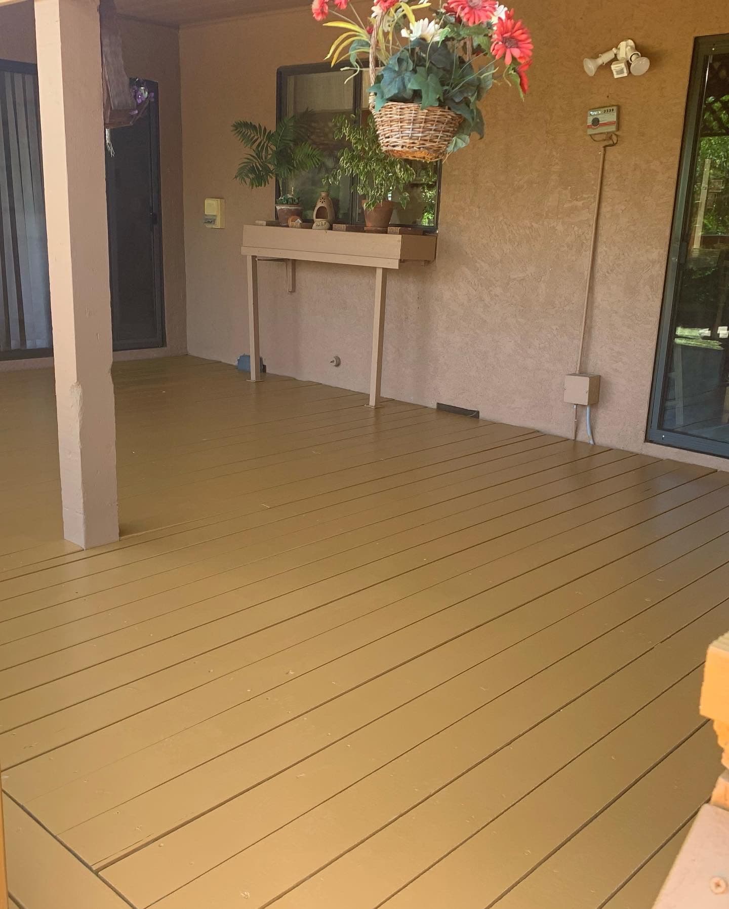 Gallery photos for Deck Painting and Concrete Sealing Done Right: Image #3
