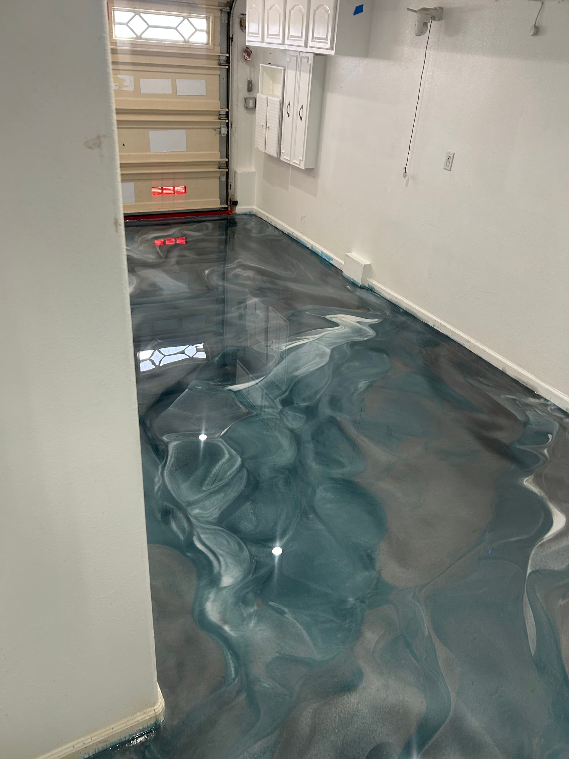 Gallery photos for Metallic Epoxy Garage Floor That Actually Stops People in Their Tracks: Image #5