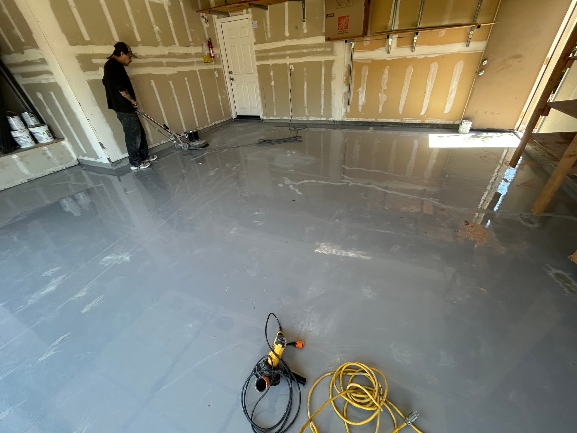 Gallery photos for Worn-Out Garage Concrete Gets a Sharp Epoxy Upgrade: Image #5