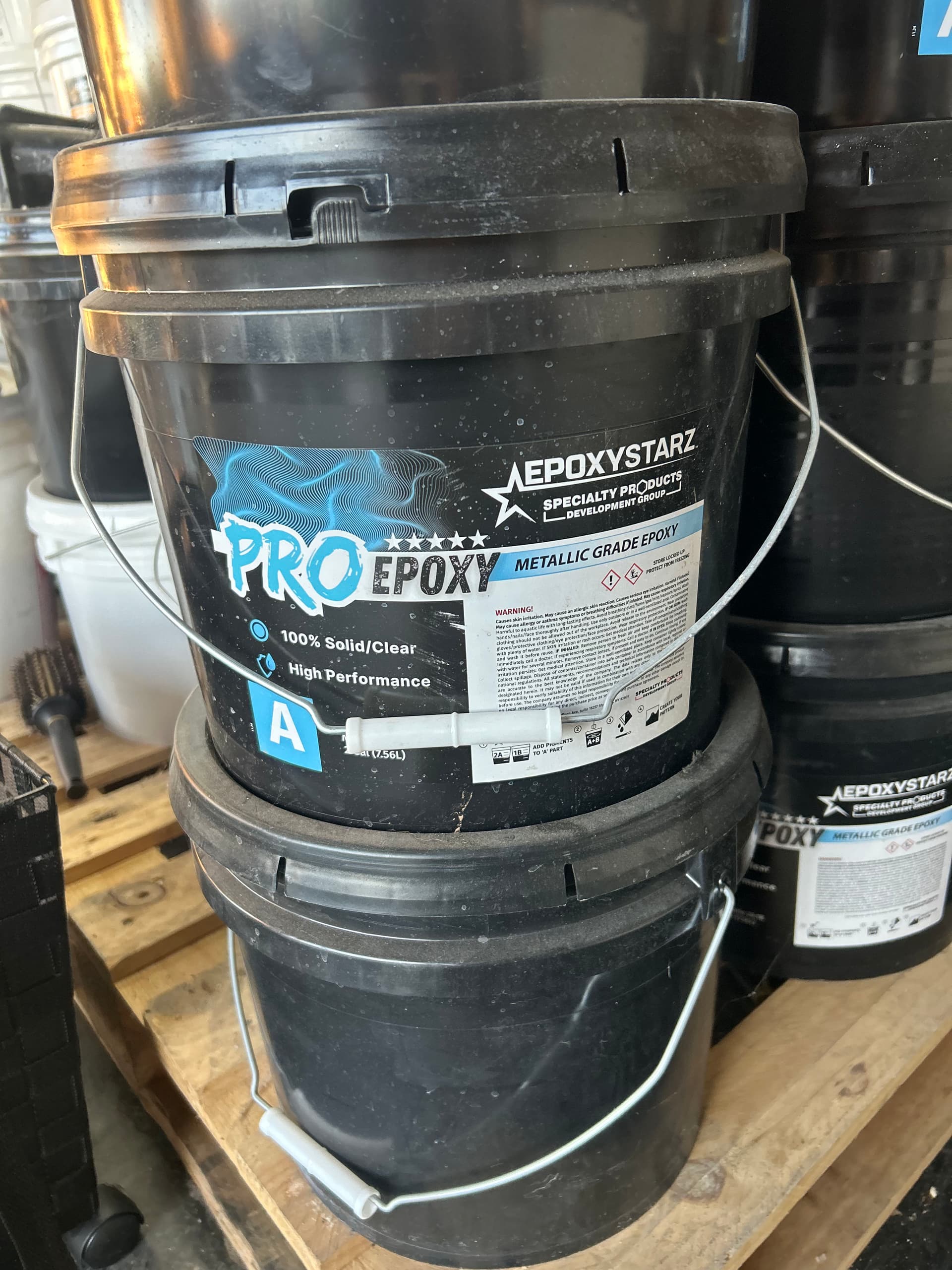 Gallery photos for Why Pro-Grade Epoxy Materials Separate Good Floors from Great Ones: Image #3