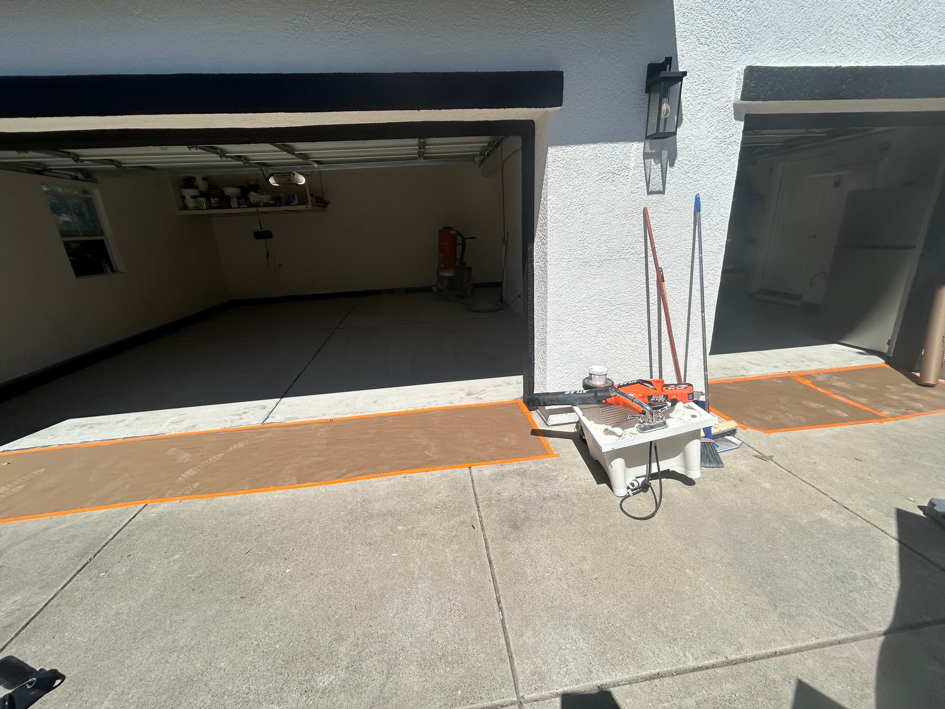 Gallery photos for Plain Concrete Garage Floor Gets a Full Flake Epoxy Upgrade: Image #5