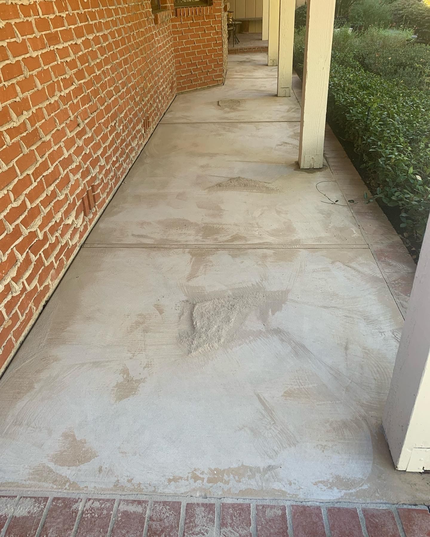 Gallery photos for Worn-Out Concrete Gets a Tough Epoxy Coating That Lasts: Image #2